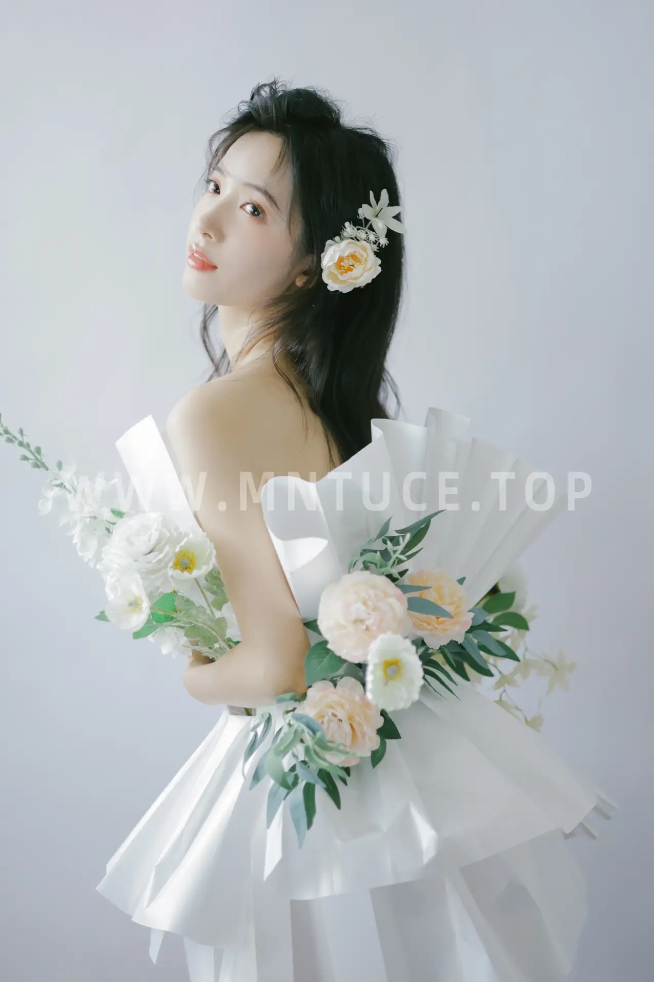 [YITUYU] 2022.07.26 Vol.1541 – Bouquet Girl An Ameng cub#[32P]-18