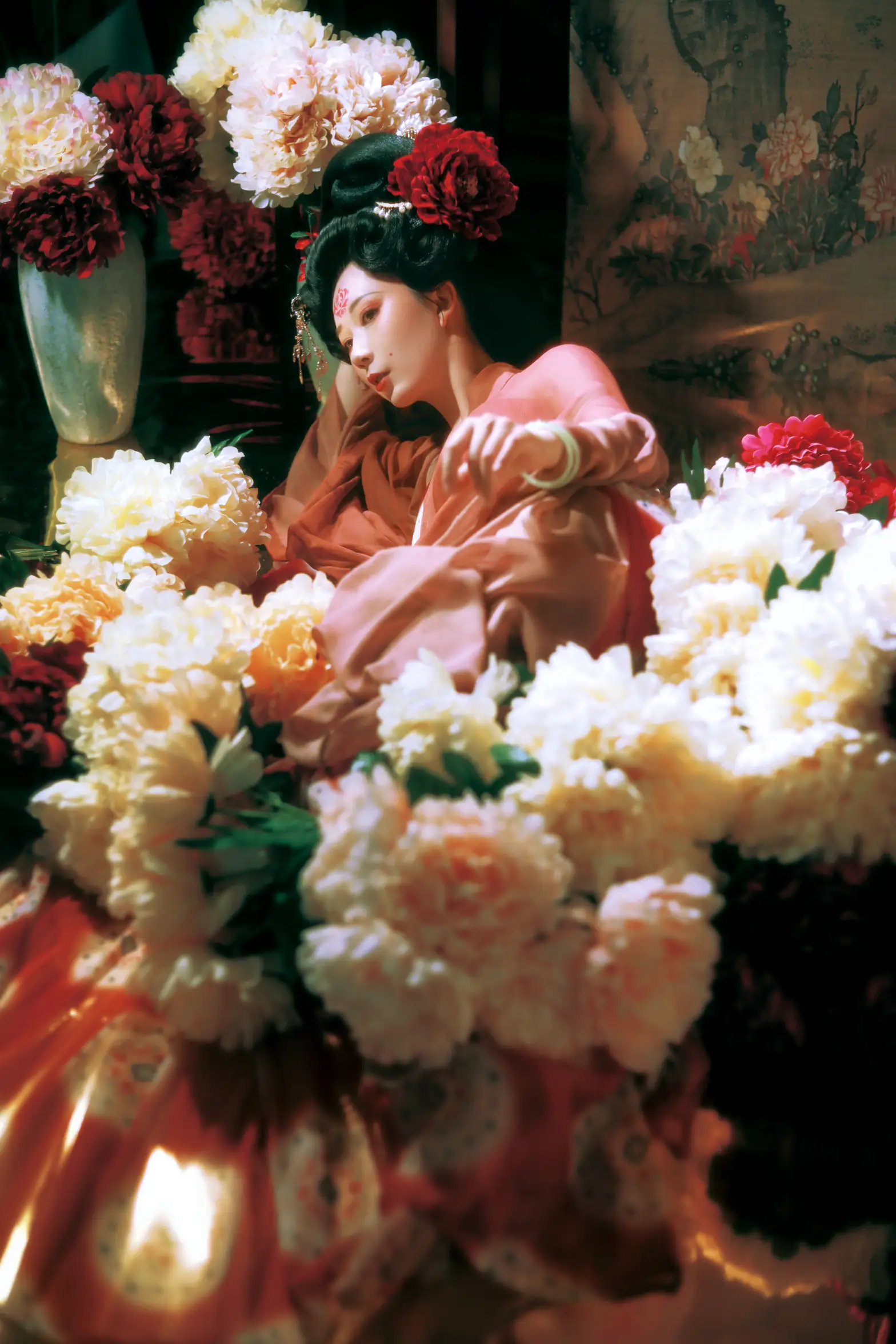 [YITUYU] 2022.08.23 Vol.1771 – The imperial concubine lies drunk among the peonies salmon#[21P]-9