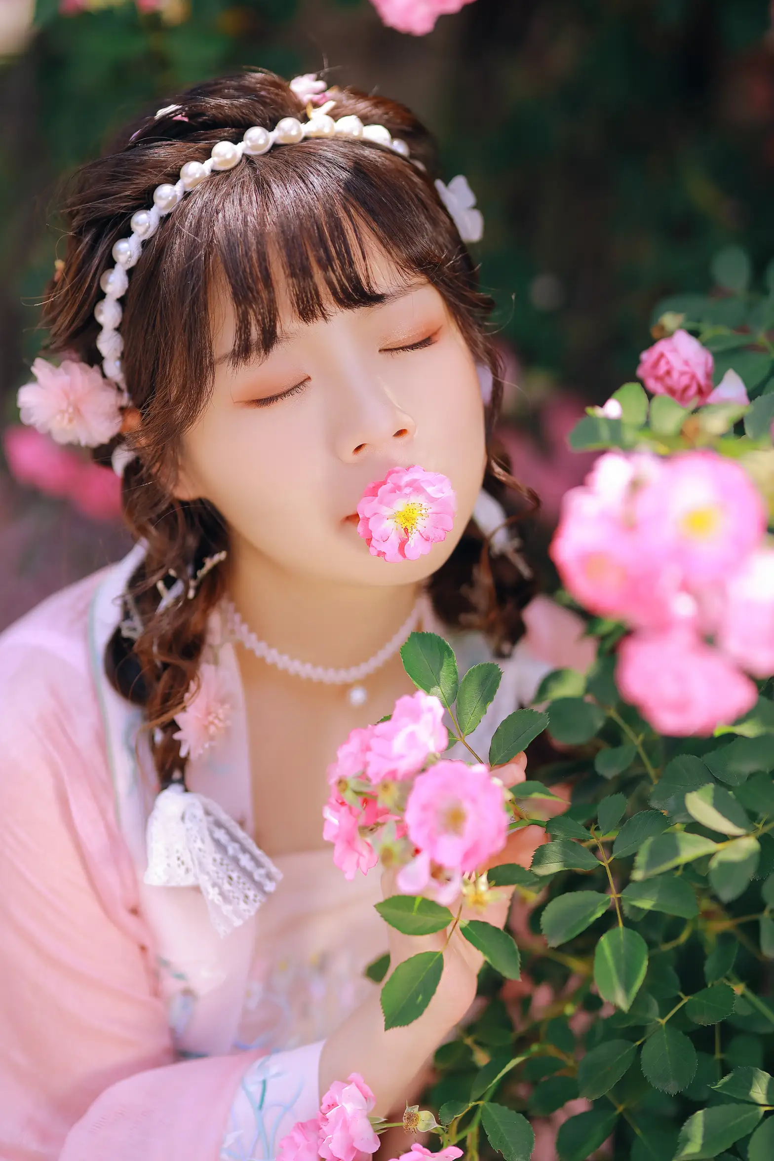 [YITUYU] 2022.08.20 Vol.1749 – Kiss the fragrance of flowers Suky likes soft and fluffy dumplings#[26P]-7